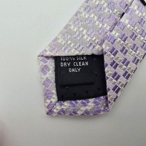 Pierre Cardin Men's Embroidered Silk Tie Lavender 3.75x60 - Picture 6 of 7